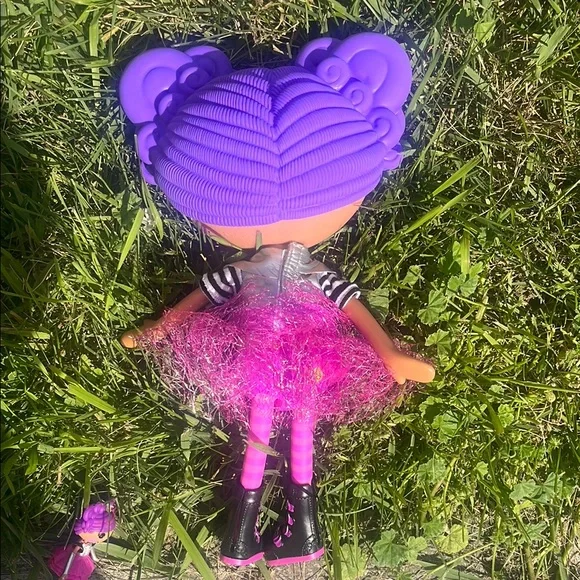 Lalaloopsy doll with mini figure and pet cat - Picture 2 of 2